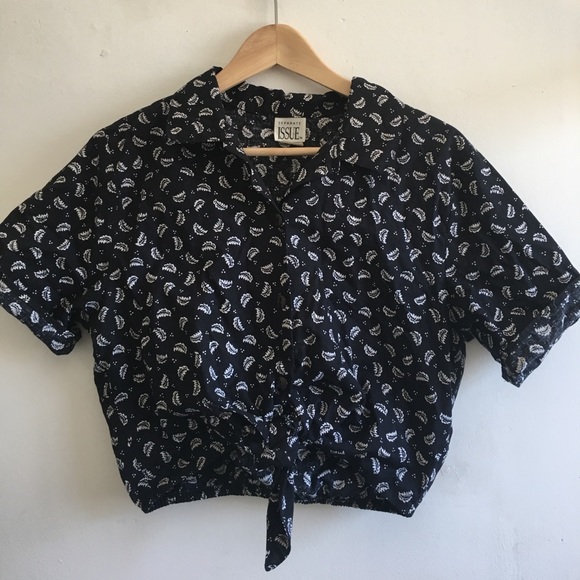 Vintage Tops - Vintage Blouse 🍒