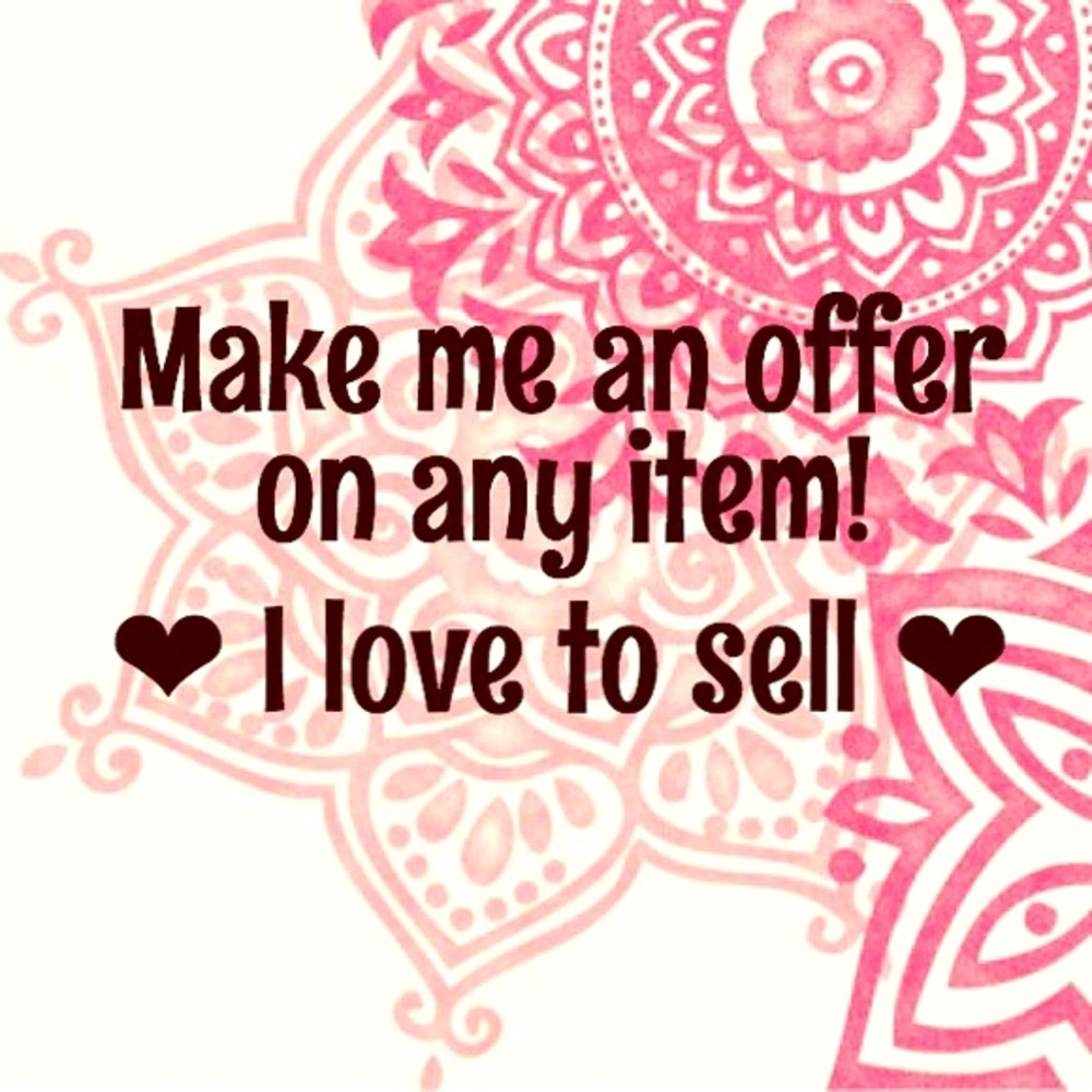 💜Taking all reasonable offers💜