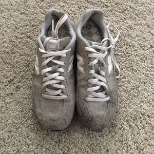 New Balance 442 Shoes