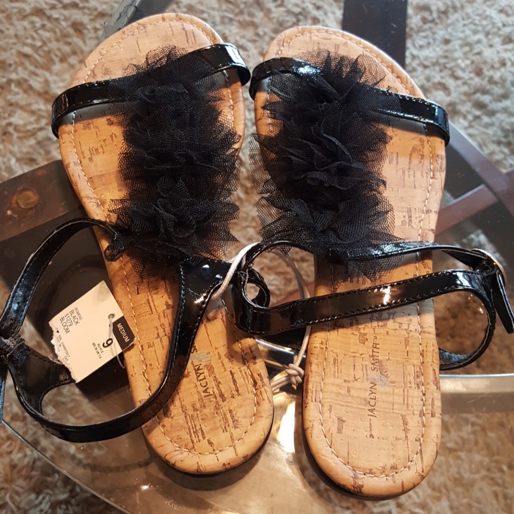 Size 9 Jaclyn Smith sandals