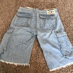 Men's True religion shorts✨