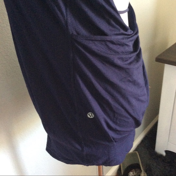 Lululemon navy blue open back cross strap - Picture 4 of 6