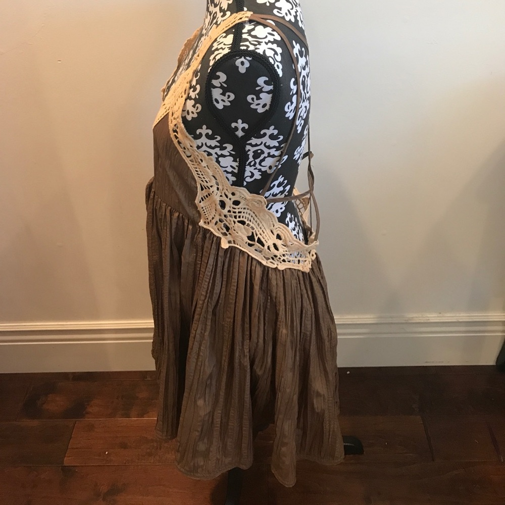 TRADED Free People Breathless Dress Size Medium ✨ - Picture 5 of 6