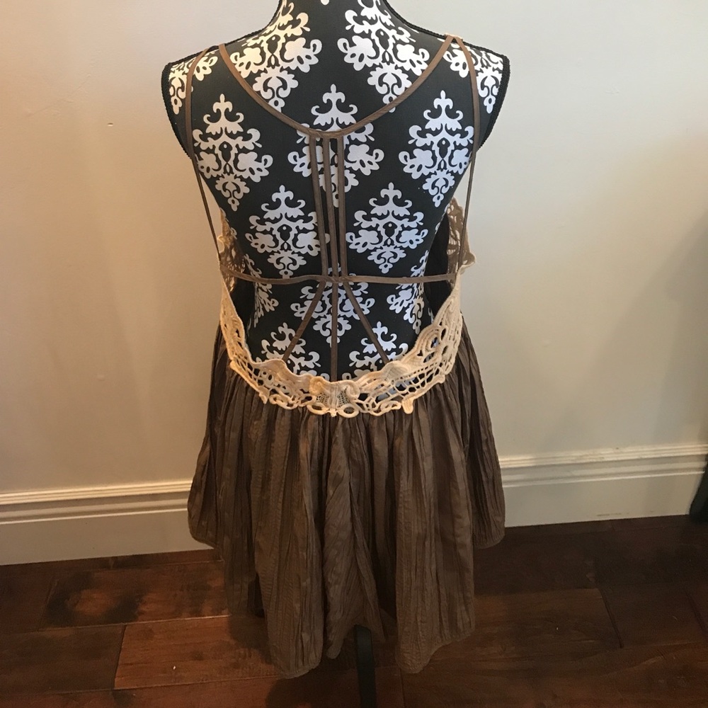 TRADED Free People Breathless Dress Size Medium ✨ - Picture 6 of 6