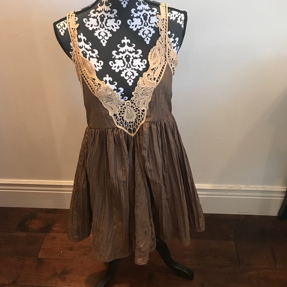 TRADED Free People Breathless Dress Size Medium ✨ - Picture 4 of 6