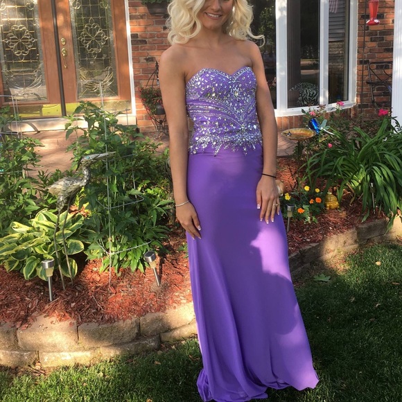 DULCCI VETAN PROM DRESS - Picture 2 of 4