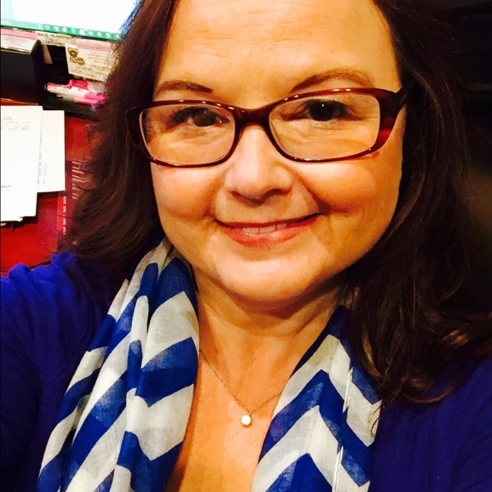 Meet your Posher, Jennifer