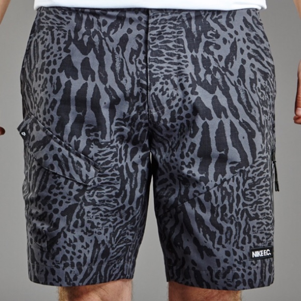 MENS NIKE SHORTS