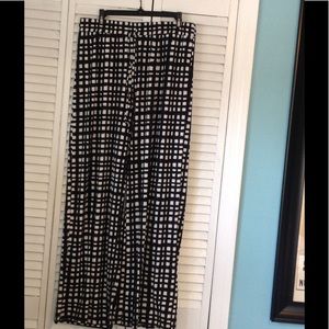 Graphic Black and White Palazzo Pant