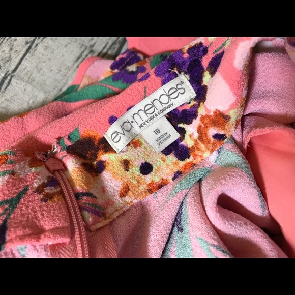 Host Pick!! Eva Mendes Floral A-Line Swing Skirt🌺 - Picture 4 of 4