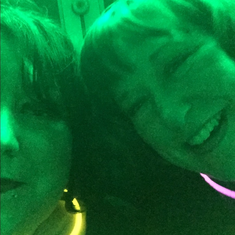Meet your Posher, Christine