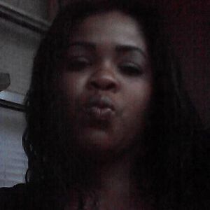 Meet your Posher, Yasmina