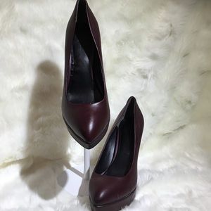 NWOT HOT SALE🔥Pour La Victoire 👠