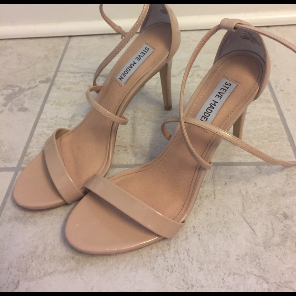 Strapped Nude heel