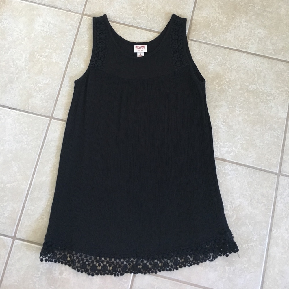 Textured Tank- Staple Piece!