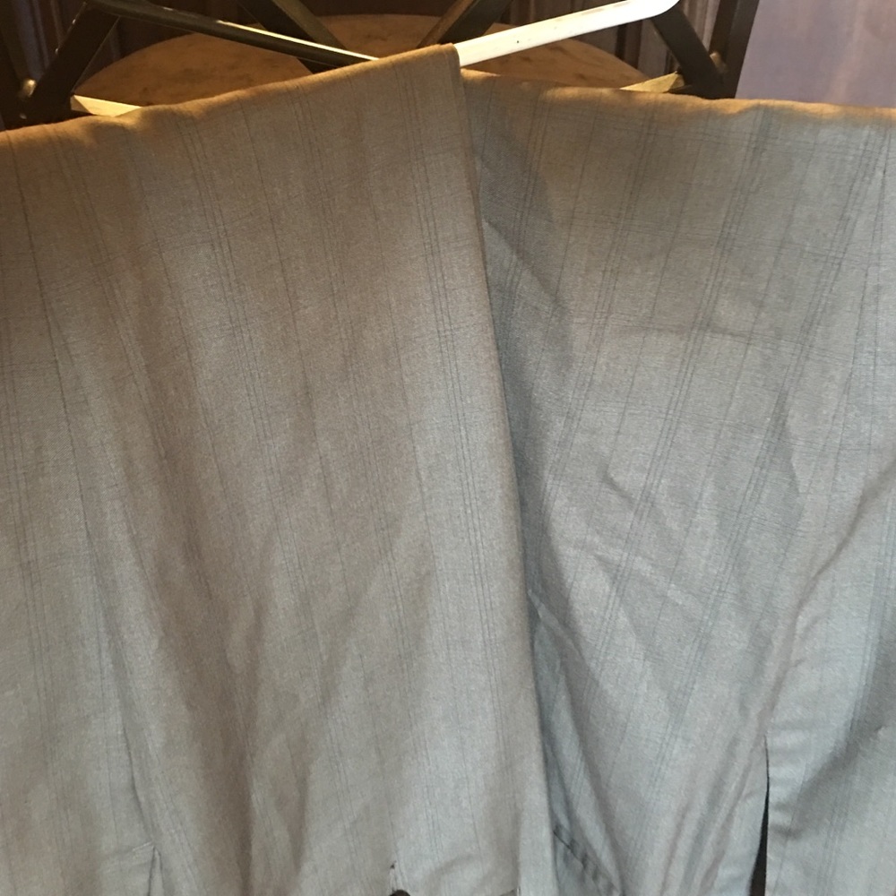 A[x]ist lightly worn men's slacks/dress pants