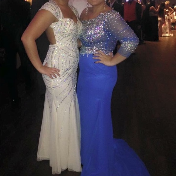 OPEN BACK Champagne Sequins Prom Dress SIZE 6 - Picture 2 of 7