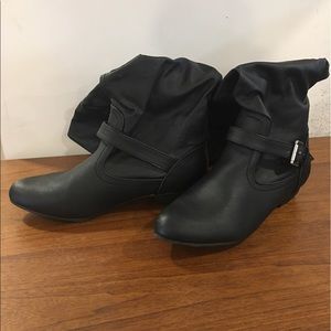 Midcalf Black Mossimo Leather Boots with Buckle