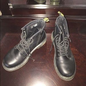 Doc Martens Delaney kids