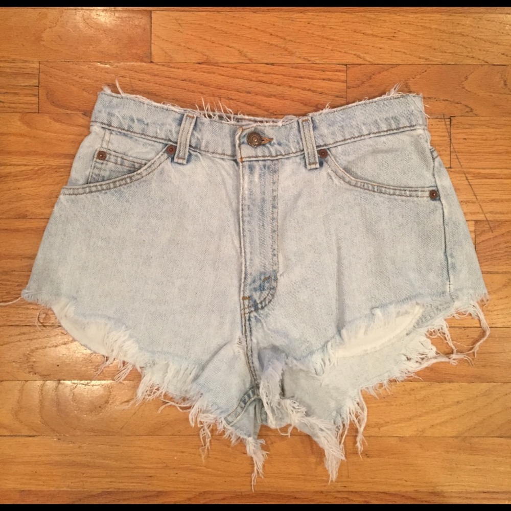 LF Levi Cutoffs