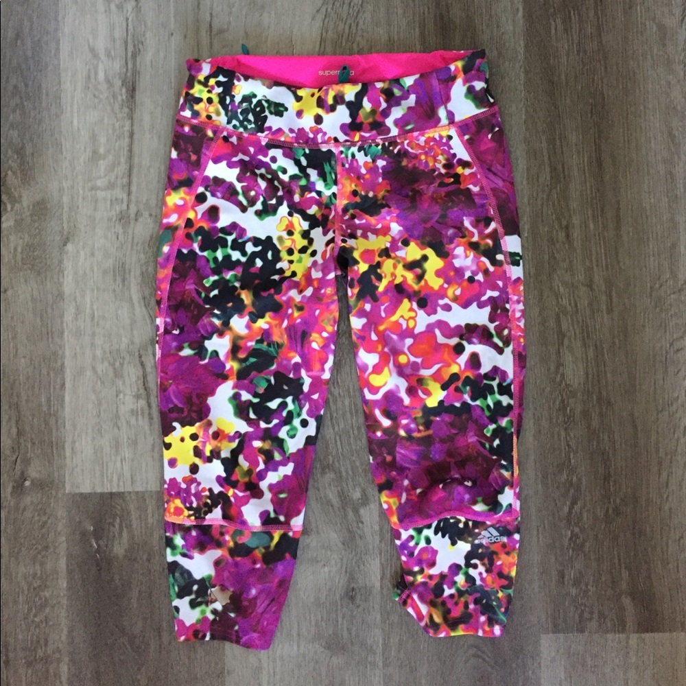 Adidas capris size M.