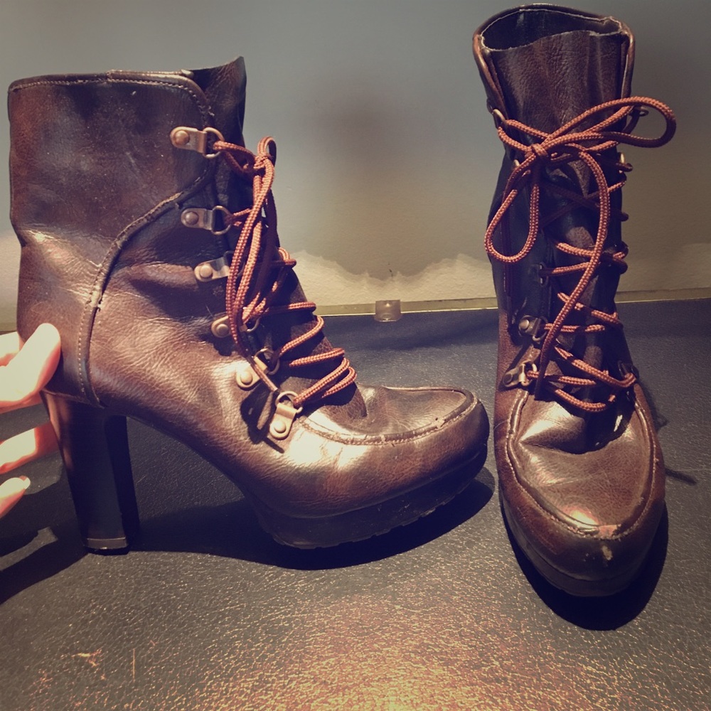Size 6 A.N.A Heeled Boots