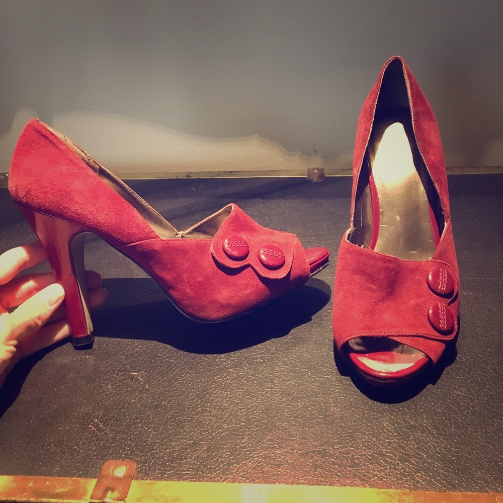 NINE WEST heels