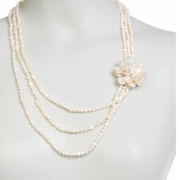 6-7mm freshwater pearl flower necklace - Picture 1 of 5