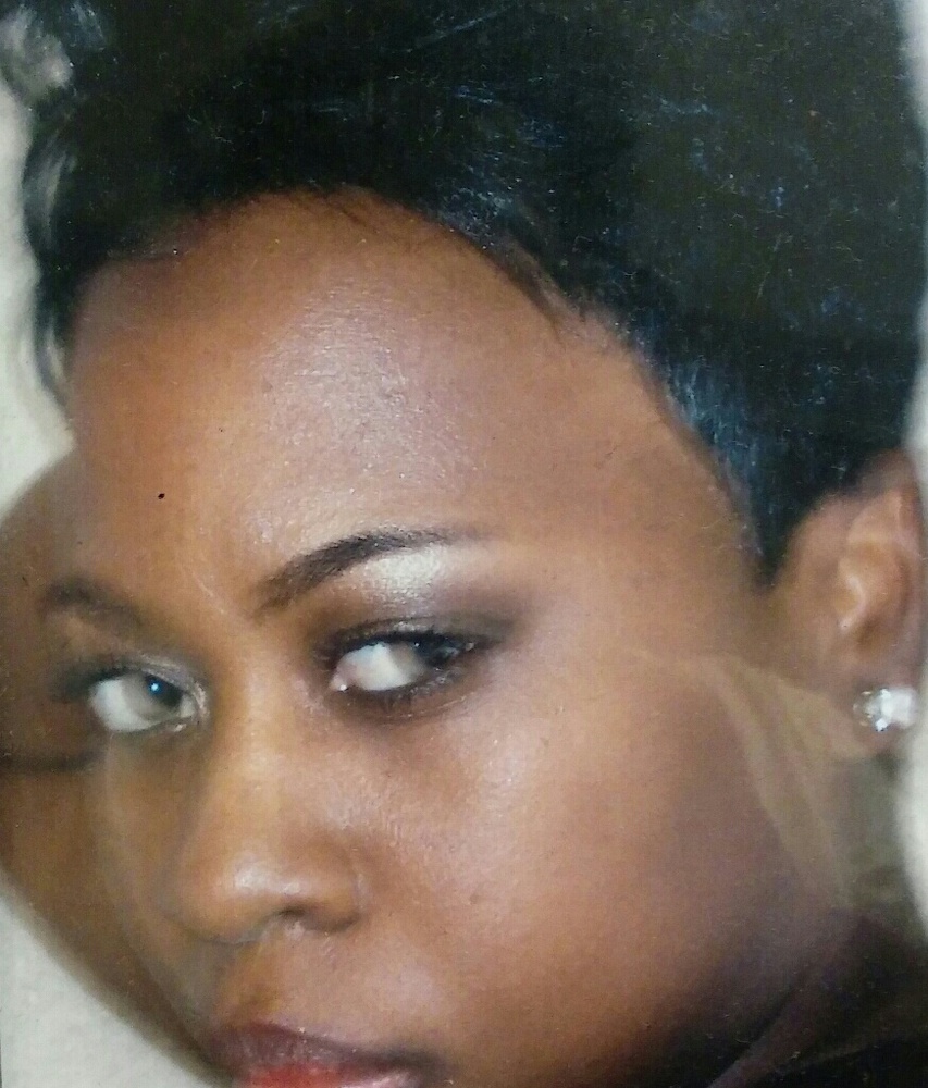 Meet your Posher, Donette