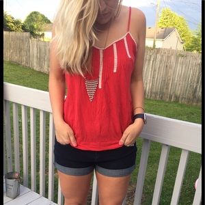 Red Mango Tank top with lace outline XL
