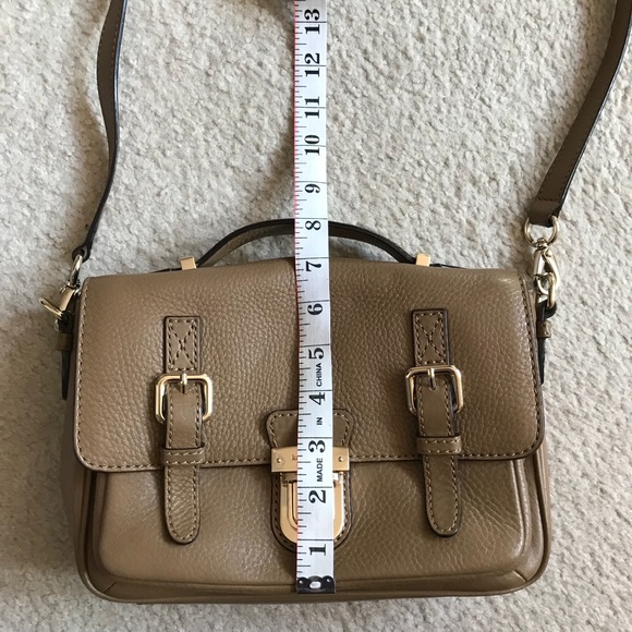 ❌SOLD❌ Kate Spade Tan Adjustable Crossbody - Picture 5 of 7