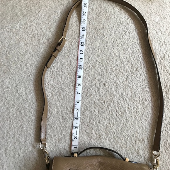 ❌SOLD❌ Kate Spade Tan Adjustable Crossbody - Picture 6 of 7