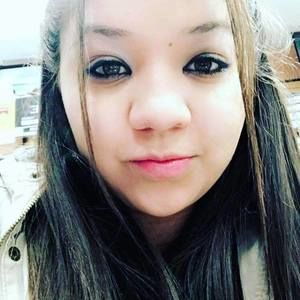 Meet your Posher, Stefany