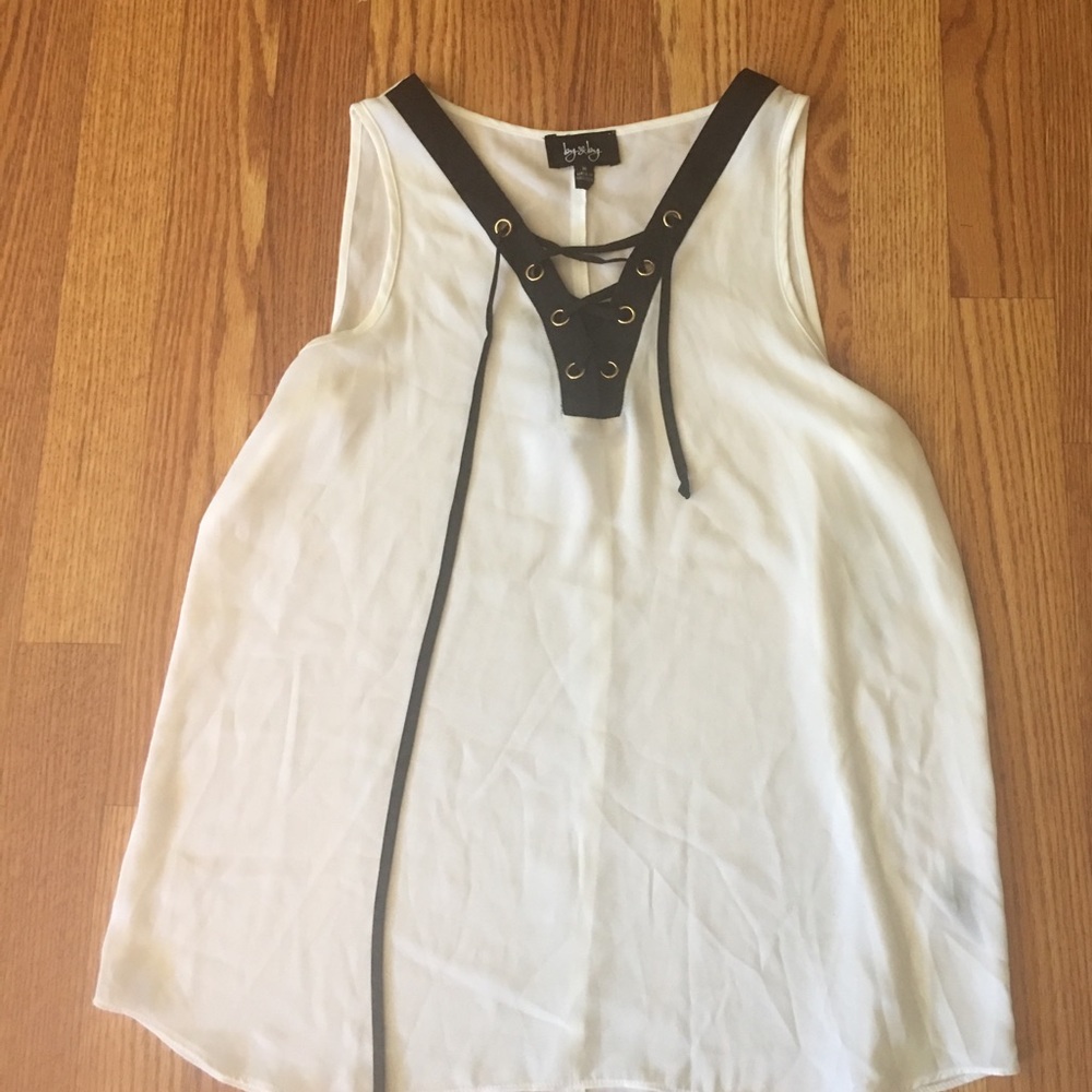 White lace up tank