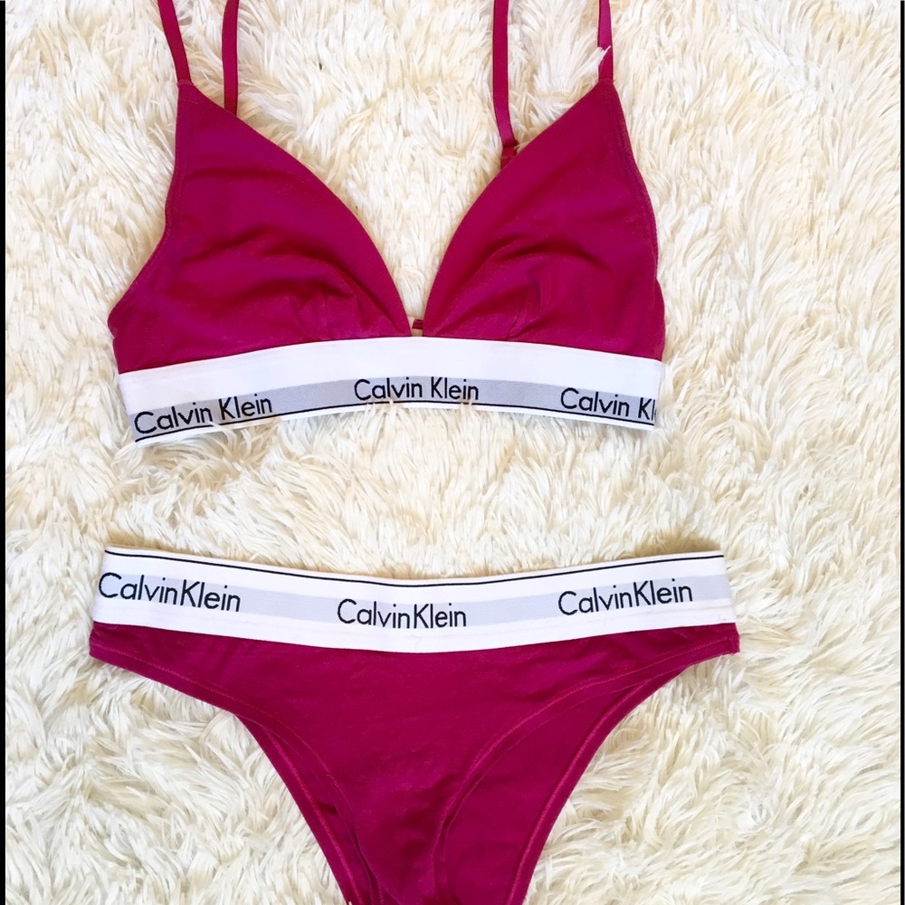 Small Calvin Klein Bra and panty set NWOT