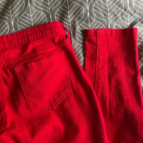 Red Jeans - Picture 4 of 4