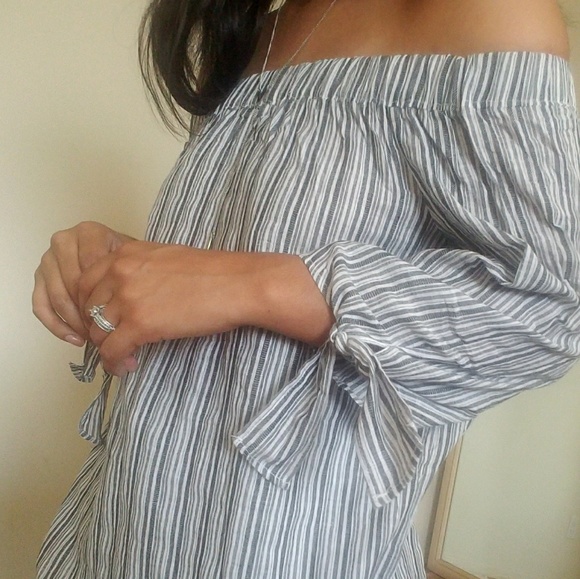 GRAY IVORY STRIPED OFF SHOULDER TOP - Picture 3 of 4