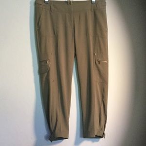 Olive capris