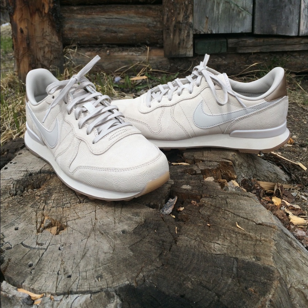 Womens Nike Internationalist
