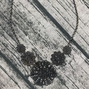 Metal Medallion necklace