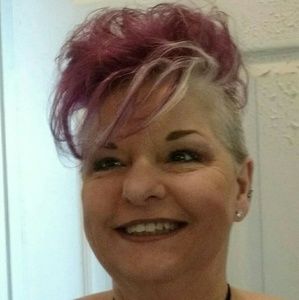 Meet your Posher, Phyllis