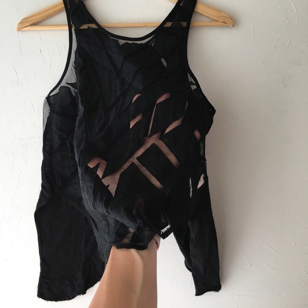 FREE PEOPLE Top, bat wings open back - Picture 3 of 4