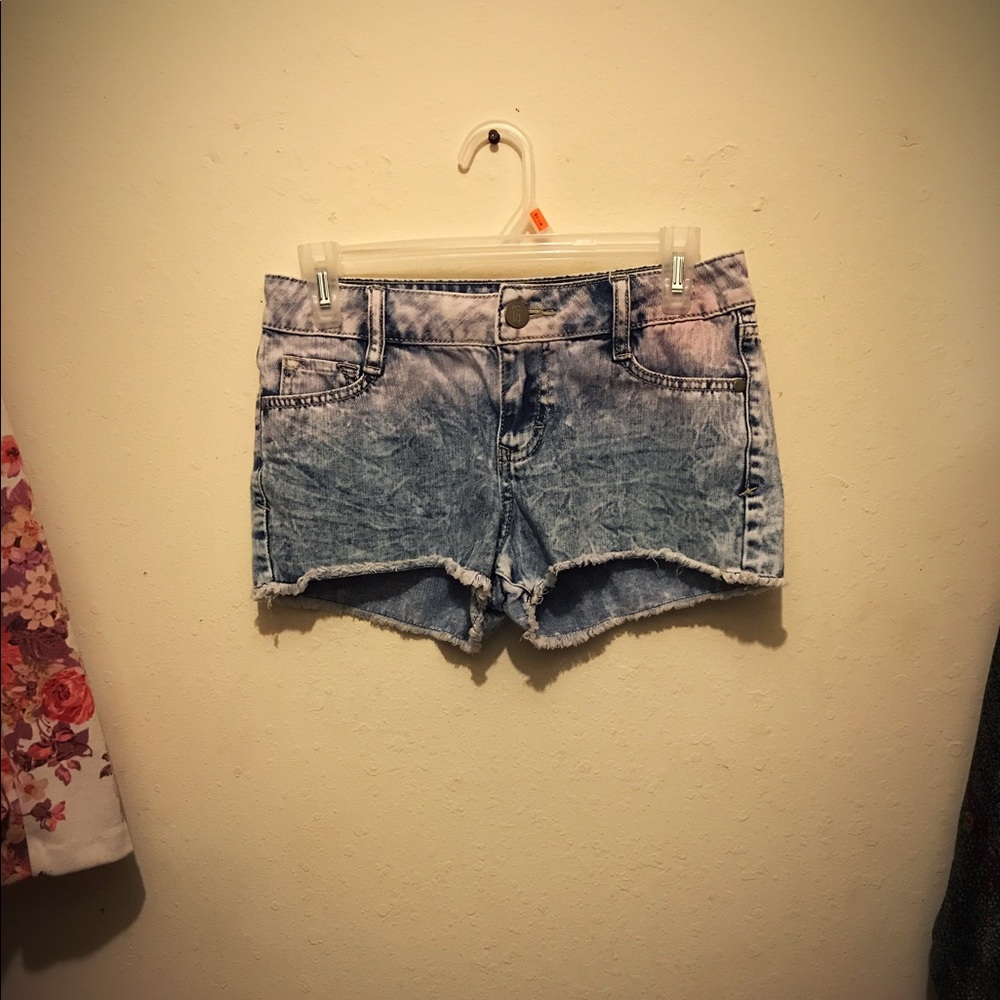 ❤️ SHORTS: Decree - Jean - Size 3 ❤️