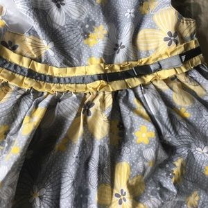 Adorable Yellow and Grey Calvin Klein dress 18m