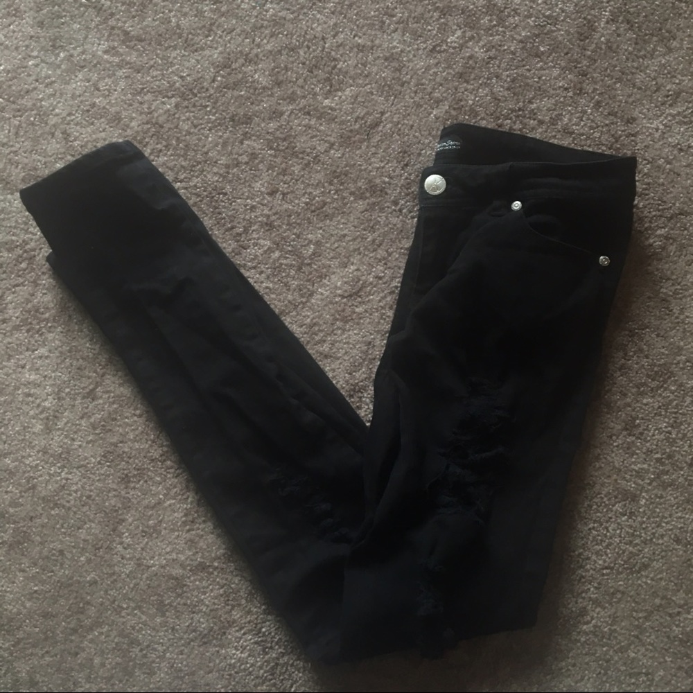 ‼️SOLD‼️ Red Fox Premium Jeans