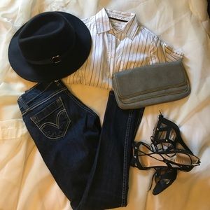 🛍SOLD🛍Levi skinny jeans