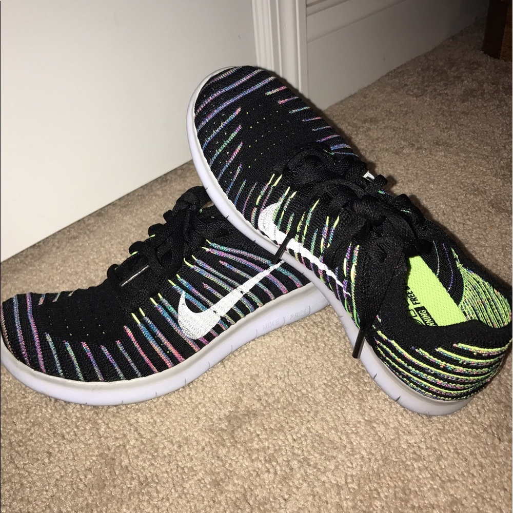 Multicolored Nike free rn Flyknit