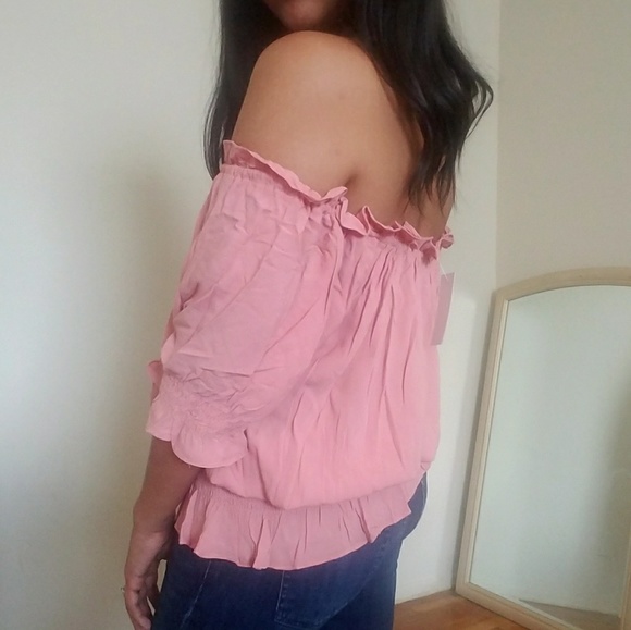 PRETTY IN MAUVE OFF SHOULDER TOP - Picture 3 of 5