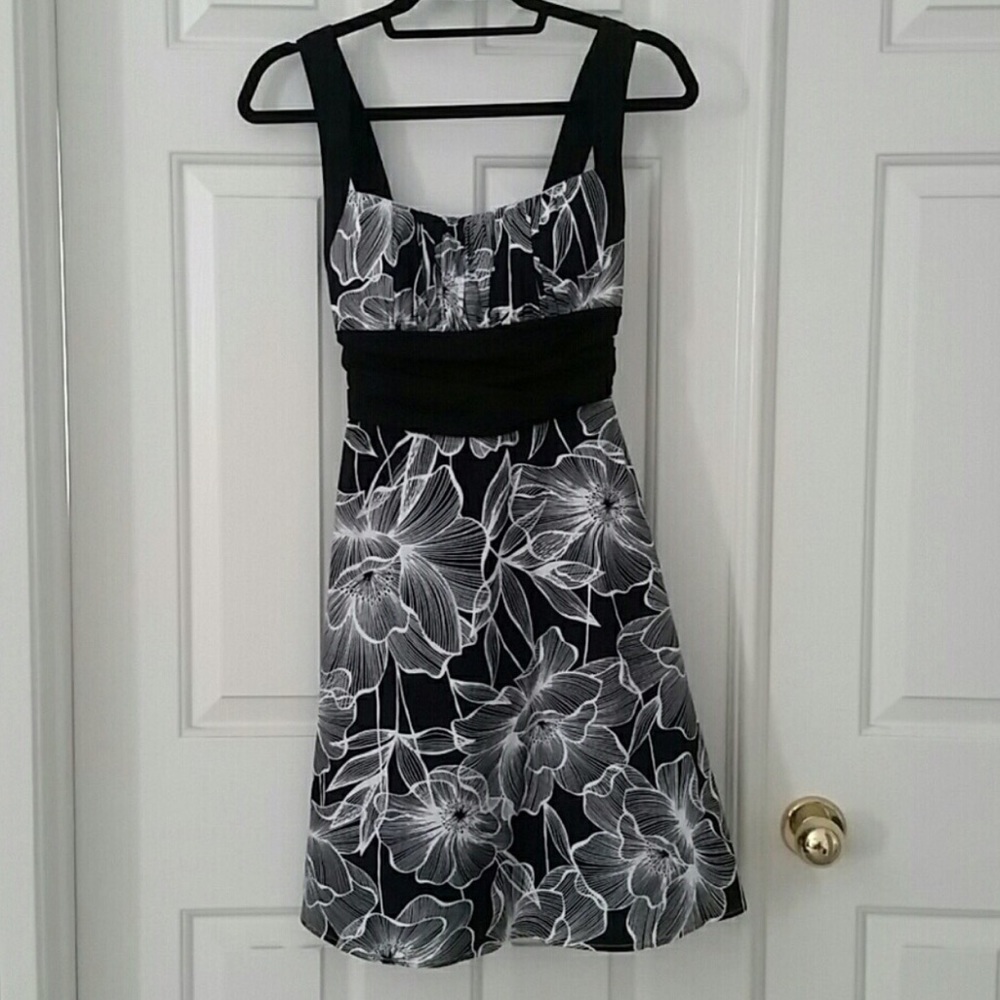 Black White Floral Sleeveless Summer Cotton Dress