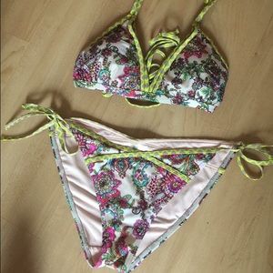 Victoria's Secret Strappy Bikini set